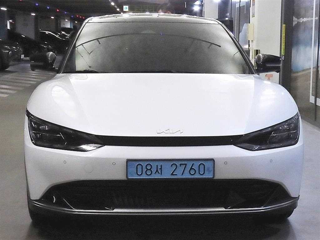 기아 EV6 롱레인지 AWD 어스 이미지 2