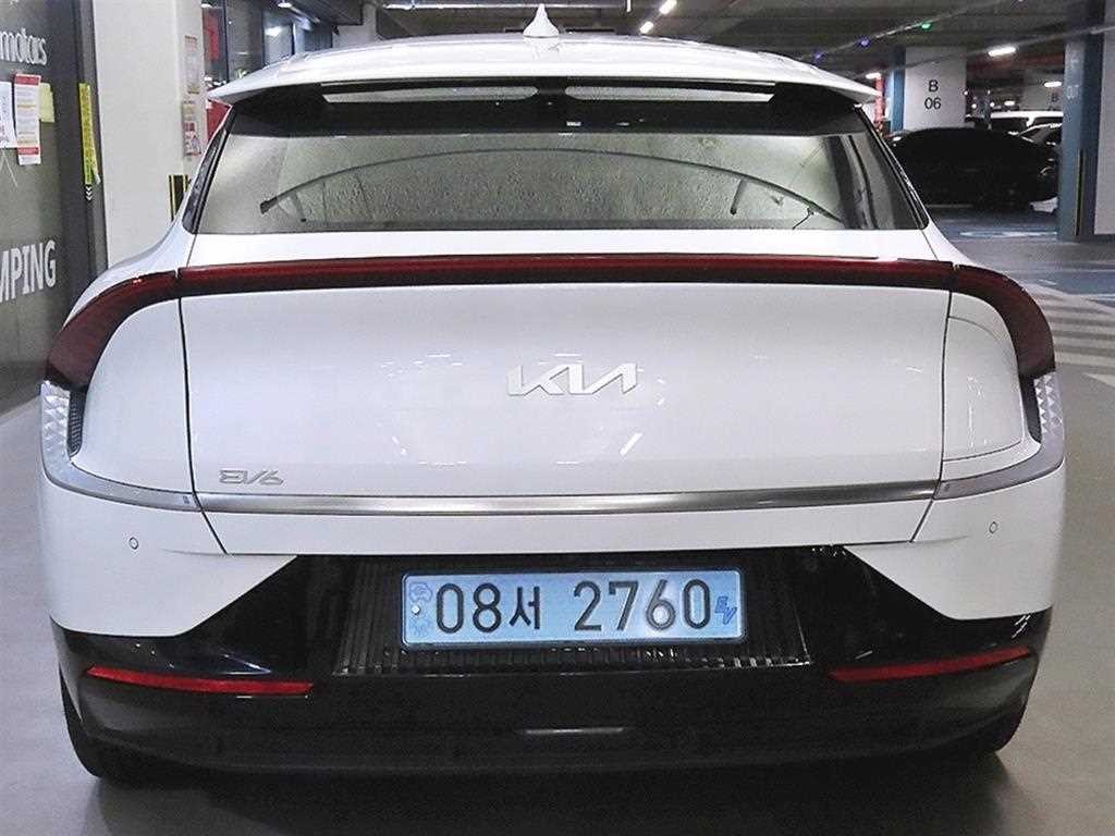기아 EV6 롱레인지 AWD 어스 이미지 5