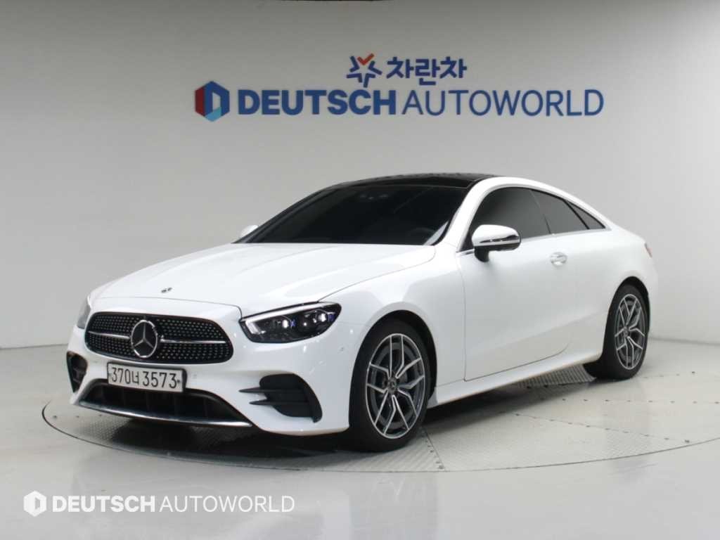 벤츠 E 클래스 E-클래스 W213 E300d 4MATIC 쿠페 이미지 1