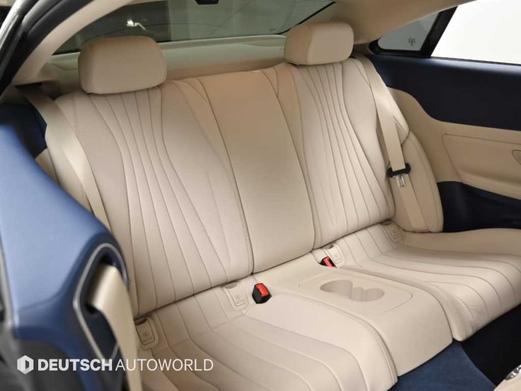 벤츠 E 클래스 E-클래스 W213 E300d 4MATIC 쿠페 이미지 12