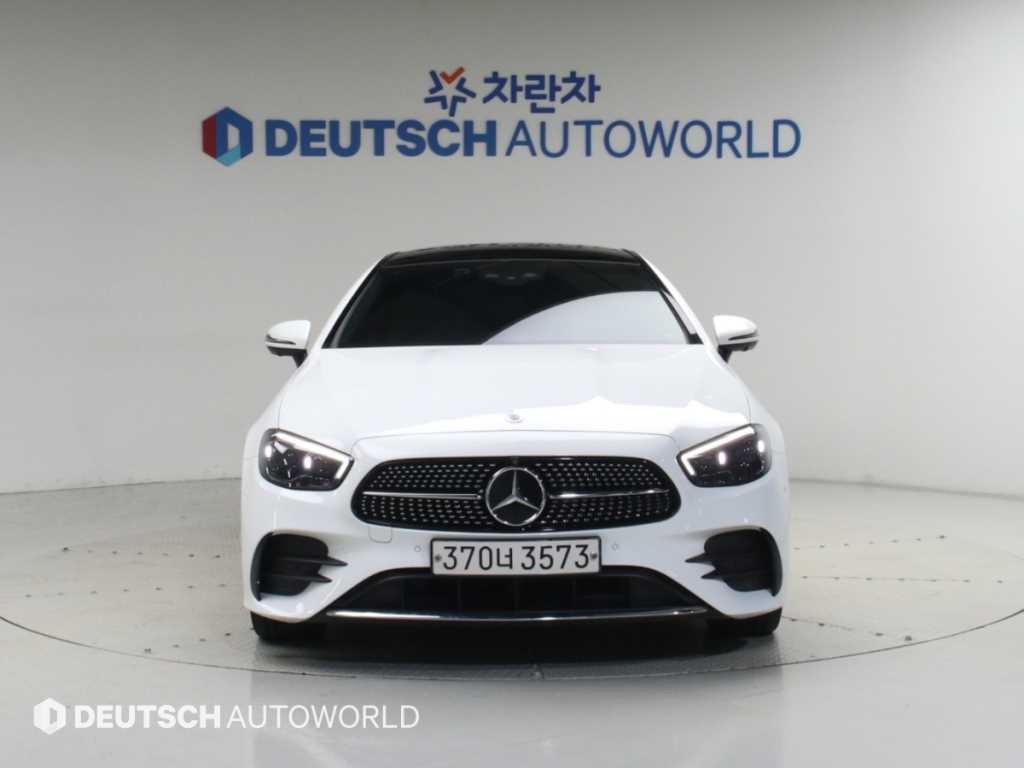 벤츠 E 클래스 E-클래스 W213 E300d 4MATIC 쿠페 이미지 3
