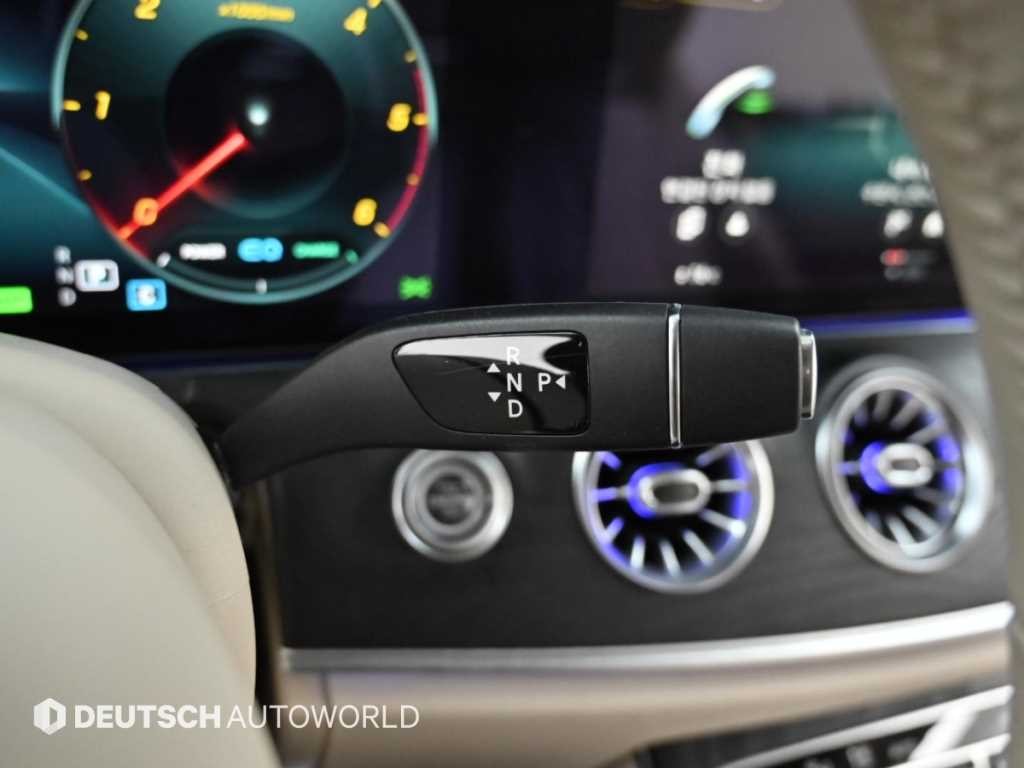 벤츠 E 클래스 E-클래스 W213 E300d 4MATIC 쿠페 이미지 9