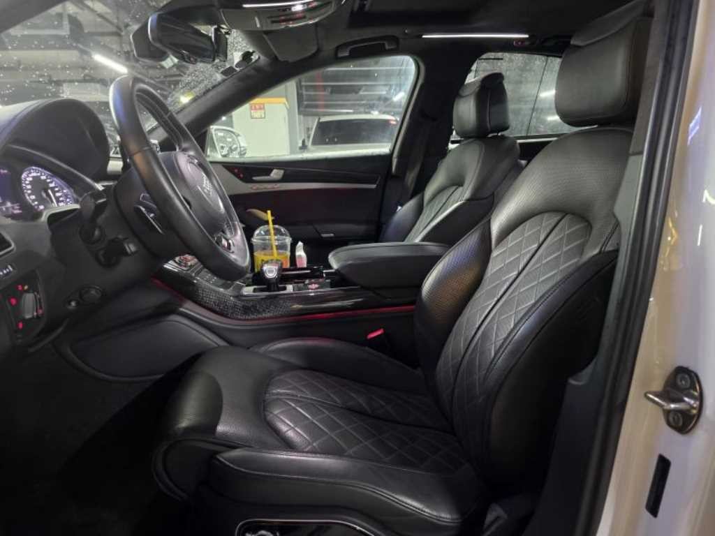 아우디 S8 4.0 TFSI 콰트로 이미지 9