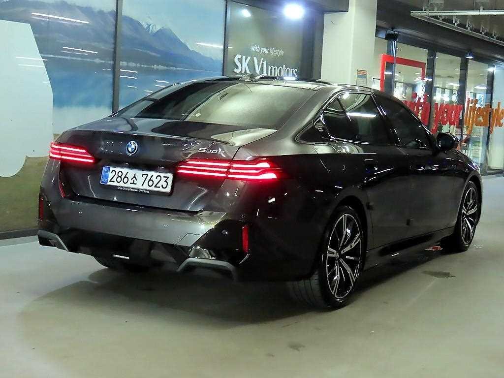 BMW 5시리즈 5시리즈 (G60) 530e M 스포츠 이미지 4