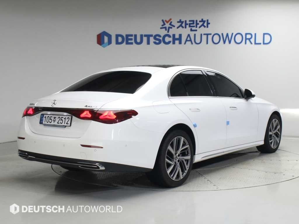 벤츠 E 클래스 E-클래스 W214 E220d 4MATIC 익스클루시브 이미지 2