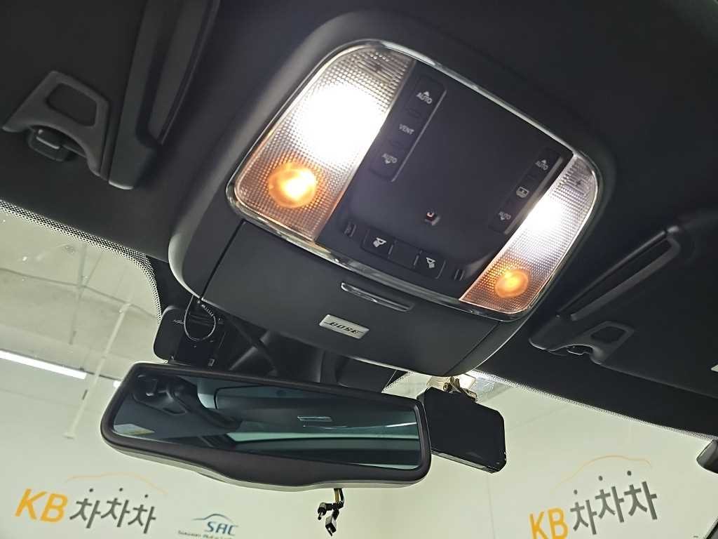 크라이슬러 300C 더뉴300C 3.0 디젤 이미지 17