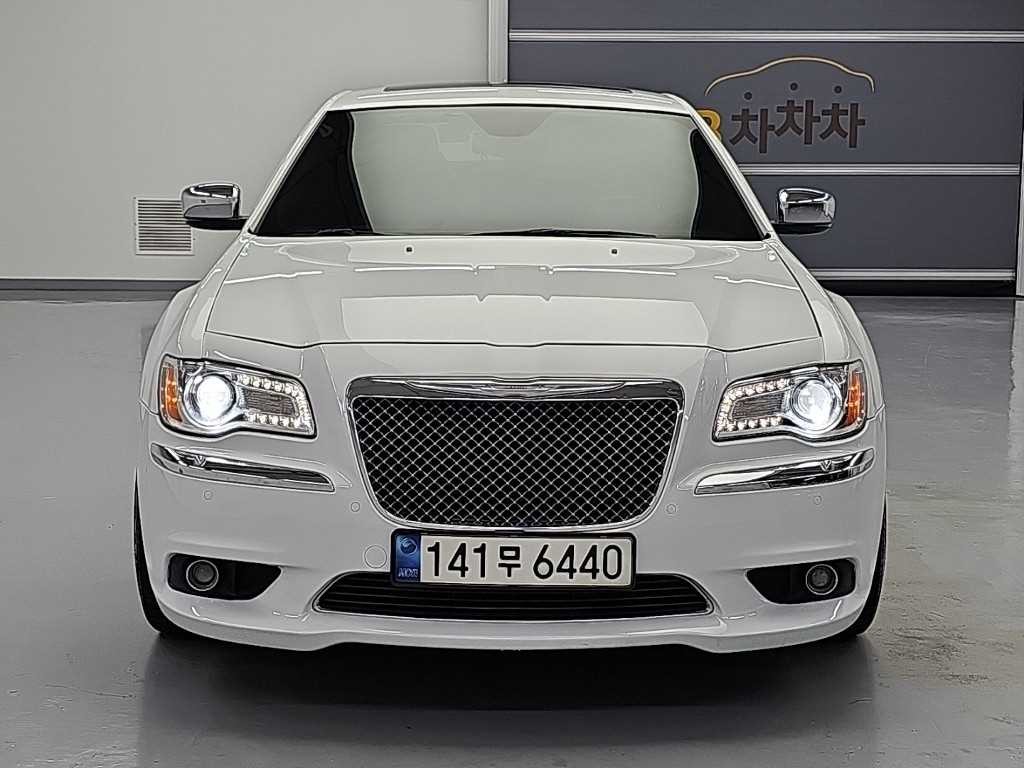 크라이슬러 300C 더뉴300C 3.0 디젤 이미지 2