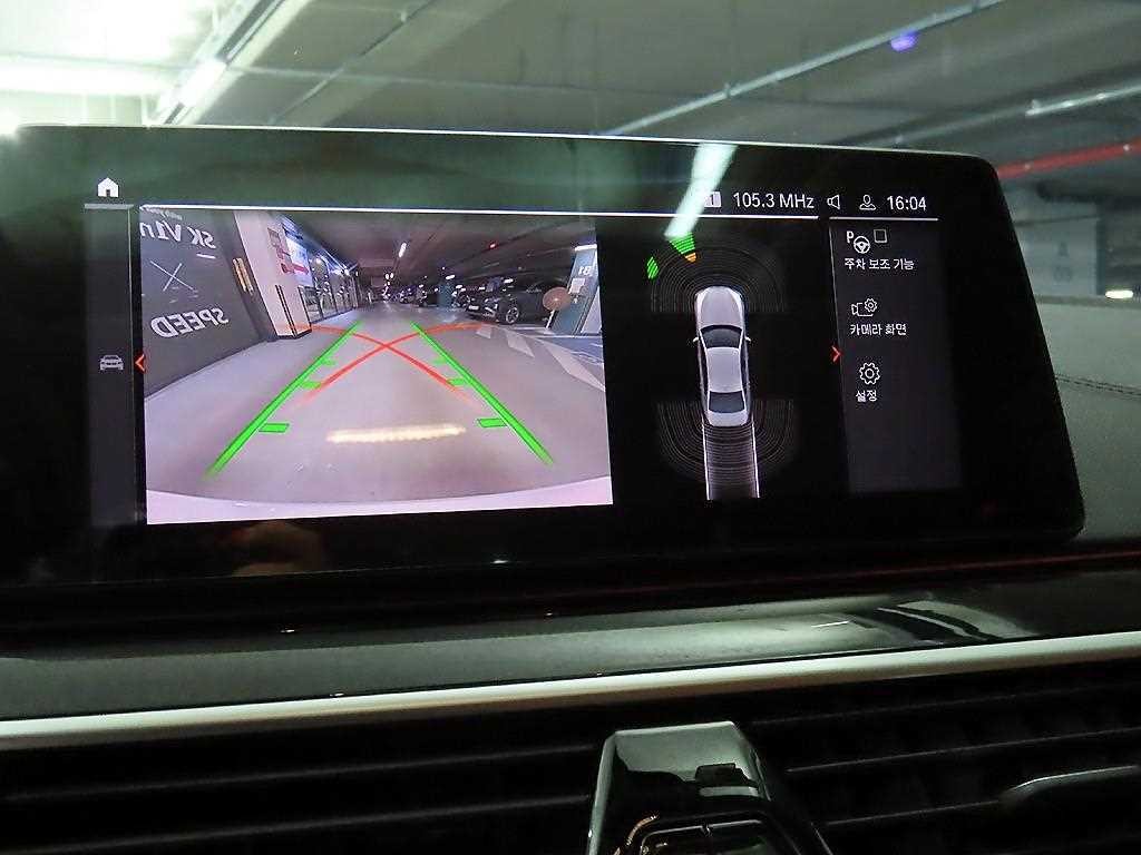 BMW 5시리즈 5시리즈 (G30) 520i 럭셔리 이미지 15
