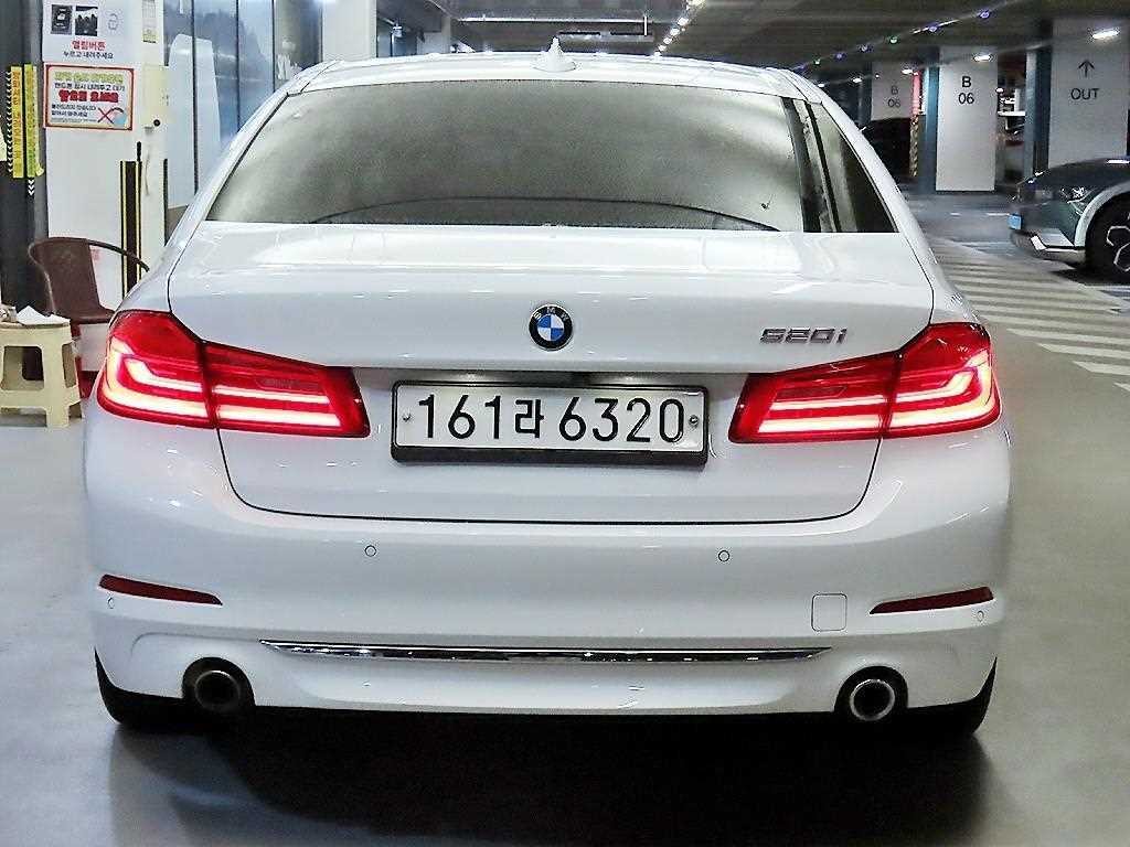 BMW 5시리즈 5시리즈 (G30) 520i 럭셔리 이미지 5