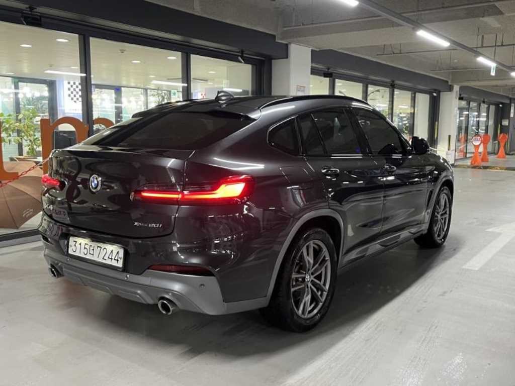 BMW X4 X4 (G02) xDrive 20i M 스포츠 X 이미지 4