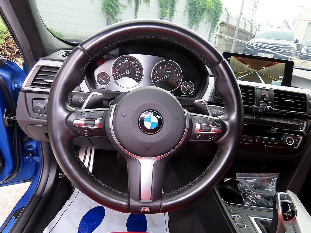 BMW 3시리즈 3시리즈 (F30) 328i M 스포츠 이미지 8