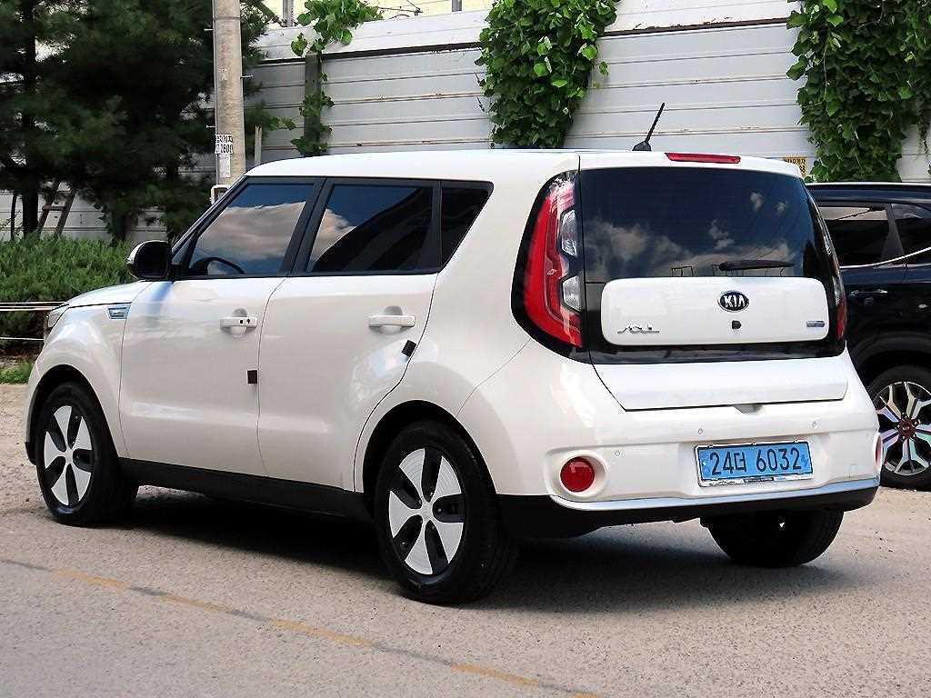 기아 쏘울 쏘울 EV EV 이미지 3