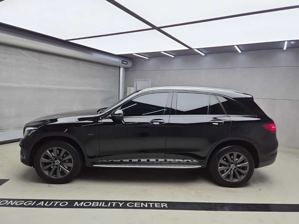 벤츠 GLC 클래스 GLC클래스 X253 GLC 350 e 4MATIC 이미지 4