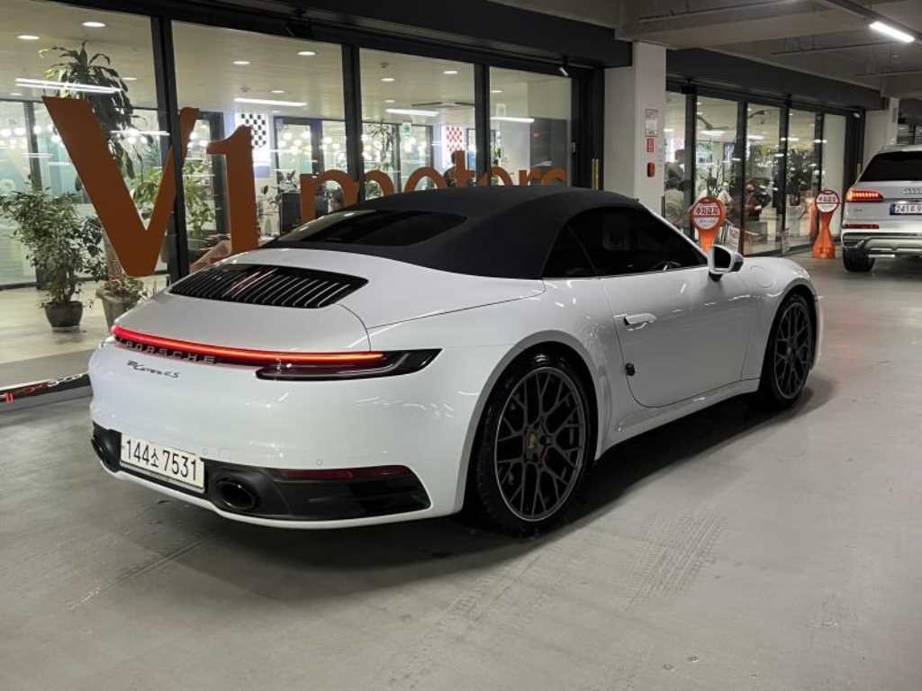 포르쉐 911 911(992) 카레라 4S 카브리올레 이미지 9