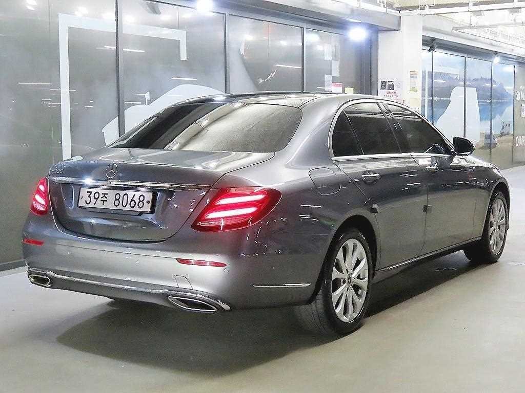 벤츠 E 클래스 E-클래스 W213 E300 익스클루시브 이미지 4