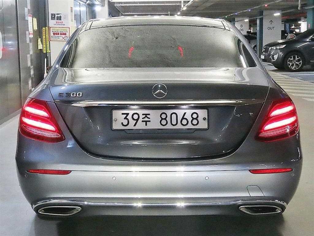벤츠 E 클래스 E-클래스 W213 E300 익스클루시브 이미지 5