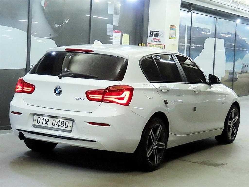 BMW 1시리즈 1시리즈 (F20) 118d 스포츠 이미지 4