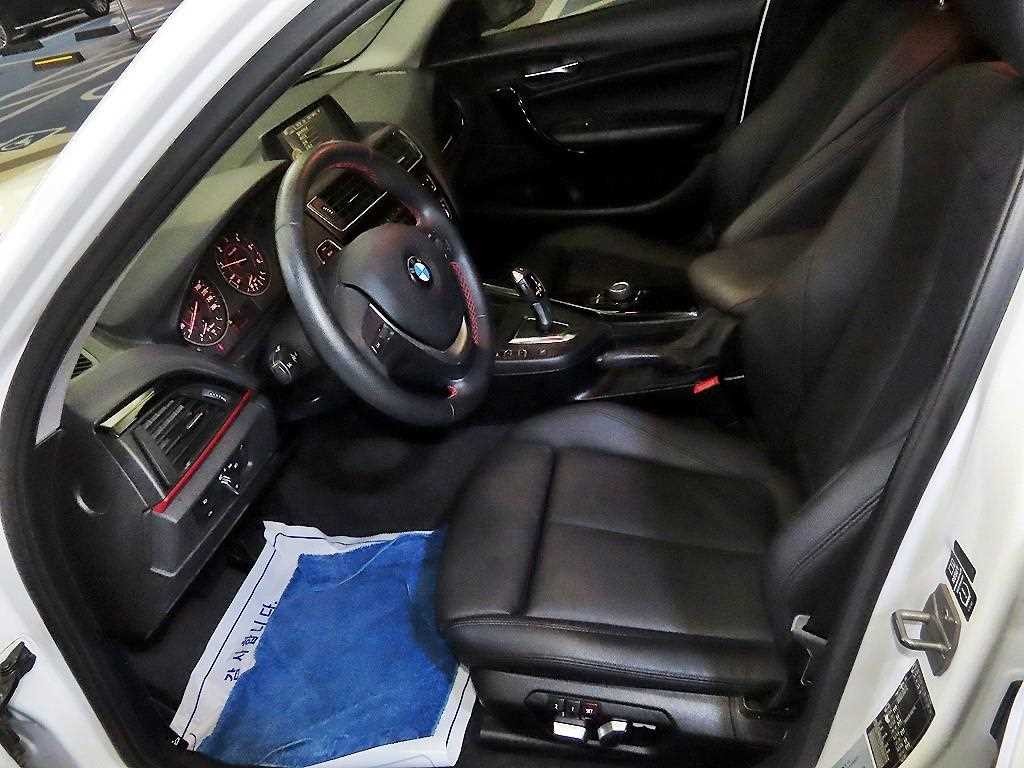 BMW 1시리즈 1시리즈 (F20) 118d 스포츠 이미지 6