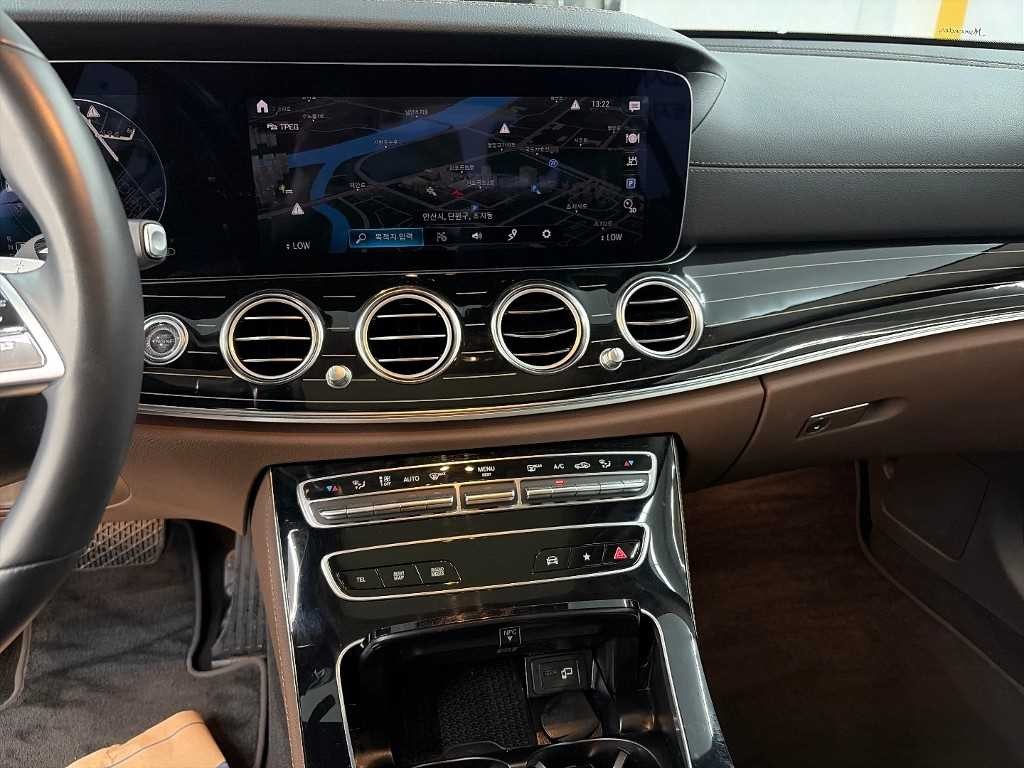 벤츠 E 클래스 E-클래스 W213 E450 4MATIC 익스클루시브 이미지 10