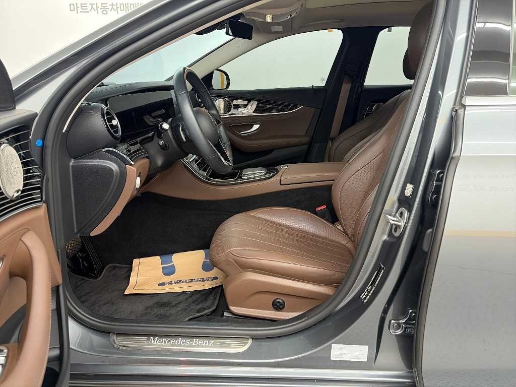 벤츠 E 클래스 E-클래스 W213 E450 4MATIC 익스클루시브 이미지 11