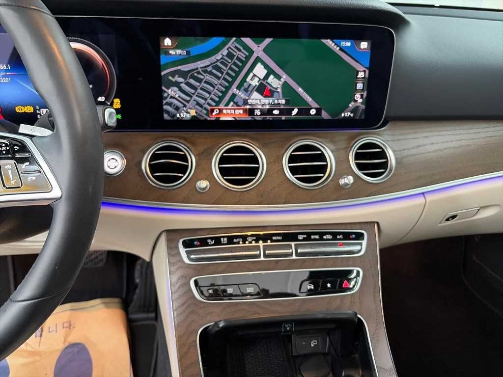 벤츠 E 클래스 E-클래스 W213 E220d 4MATIC 익스클루시브 이미지 10