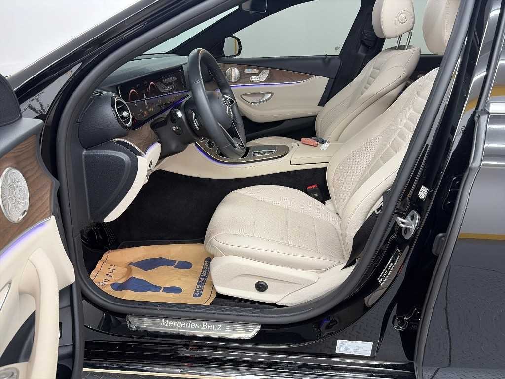 벤츠 E 클래스 E-클래스 W213 E220d 4MATIC 익스클루시브 이미지 11