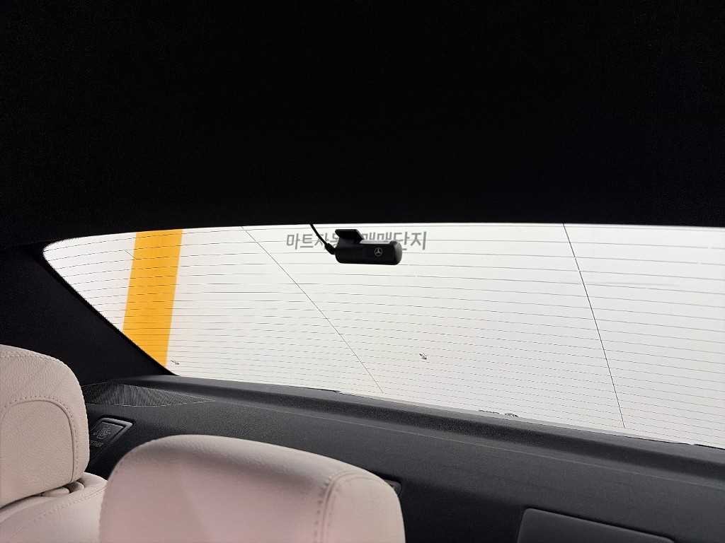 벤츠 E 클래스 E-클래스 W213 E220d 4MATIC 익스클루시브 이미지 14