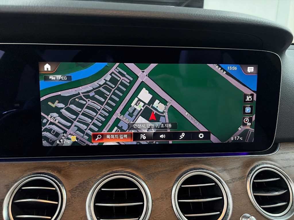 벤츠 E 클래스 E-클래스 W213 E220d 4MATIC 익스클루시브 이미지 16