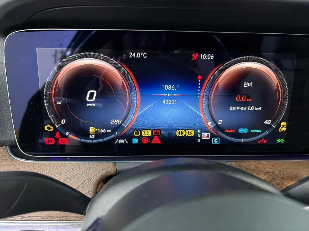 벤츠 E 클래스 E-클래스 W213 E220d 4MATIC 익스클루시브 이미지 6