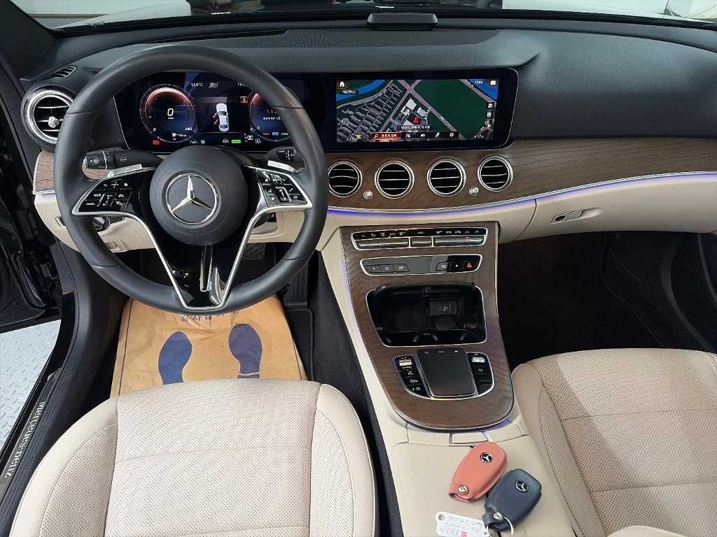 벤츠 E 클래스 E-클래스 W213 E220d 4MATIC 익스클루시브 이미지 7