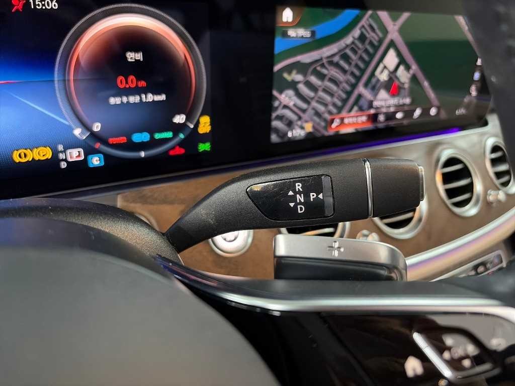 벤츠 E 클래스 E-클래스 W213 E220d 4MATIC 익스클루시브 이미지 8