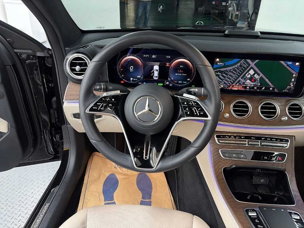 벤츠 E 클래스 E-클래스 W213 E220d 4MATIC 익스클루시브 이미지 9