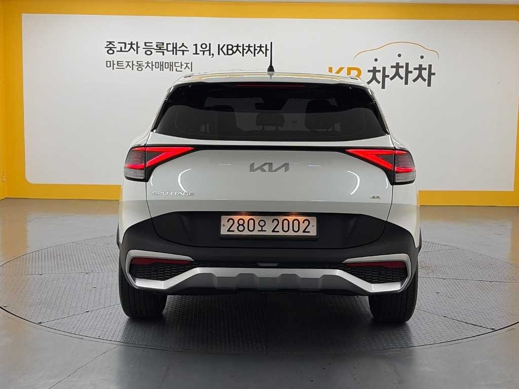 기아 스포티지 스포티지 5세대 (NQ5) 2.0 디젤 4WD 트렌디 이미지 3