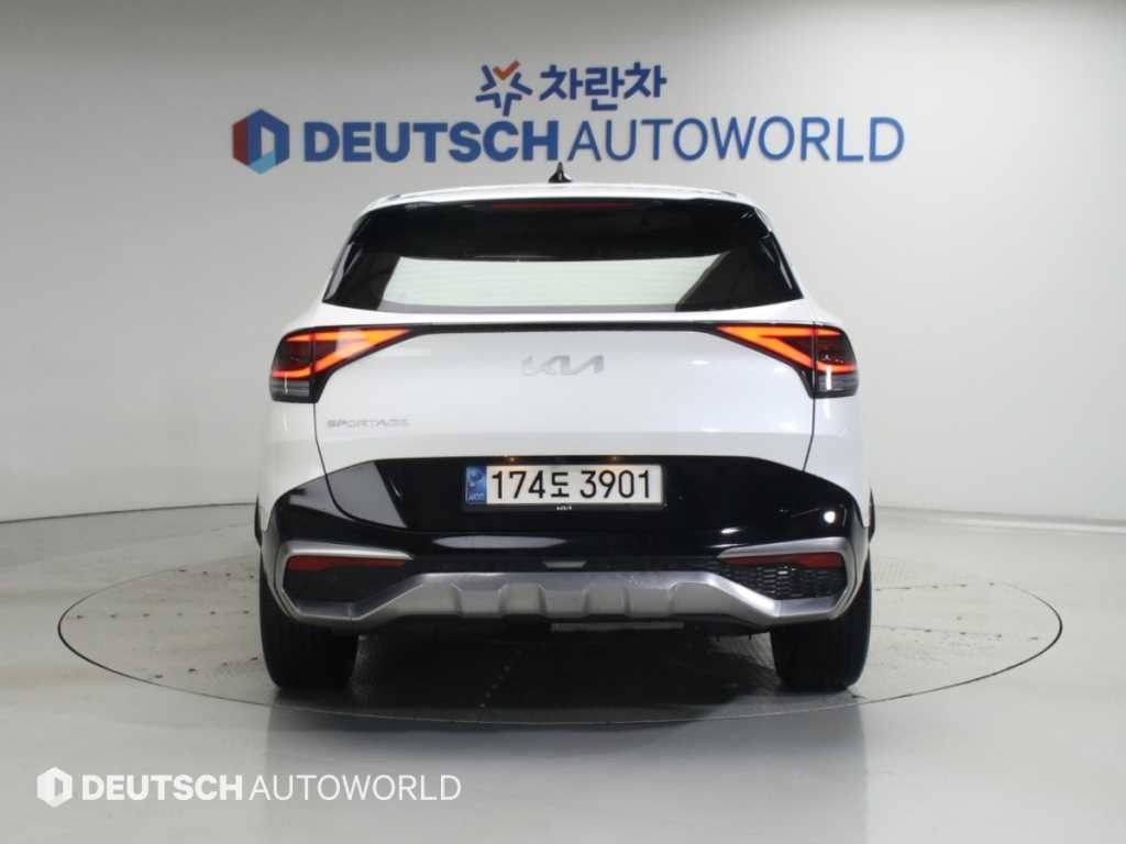 기아 스포티지 스포티지 5세대 (NQ5) 2.0 디젤 2WD 트렌디 이미지 4