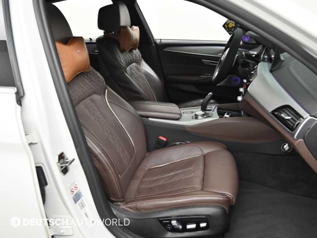 BMW 5시리즈 5시리즈 (G30) 520d M 스포츠 플러스 이미지 10