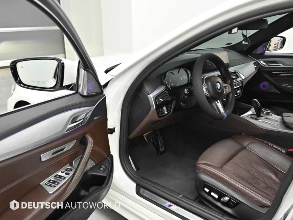BMW 5시리즈 5시리즈 (G30) 520d M 스포츠 플러스 이미지 11