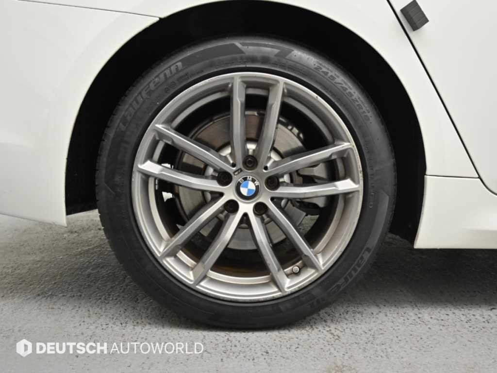 BMW 5시리즈 5시리즈 (G30) 520d M 스포츠 플러스 이미지 5