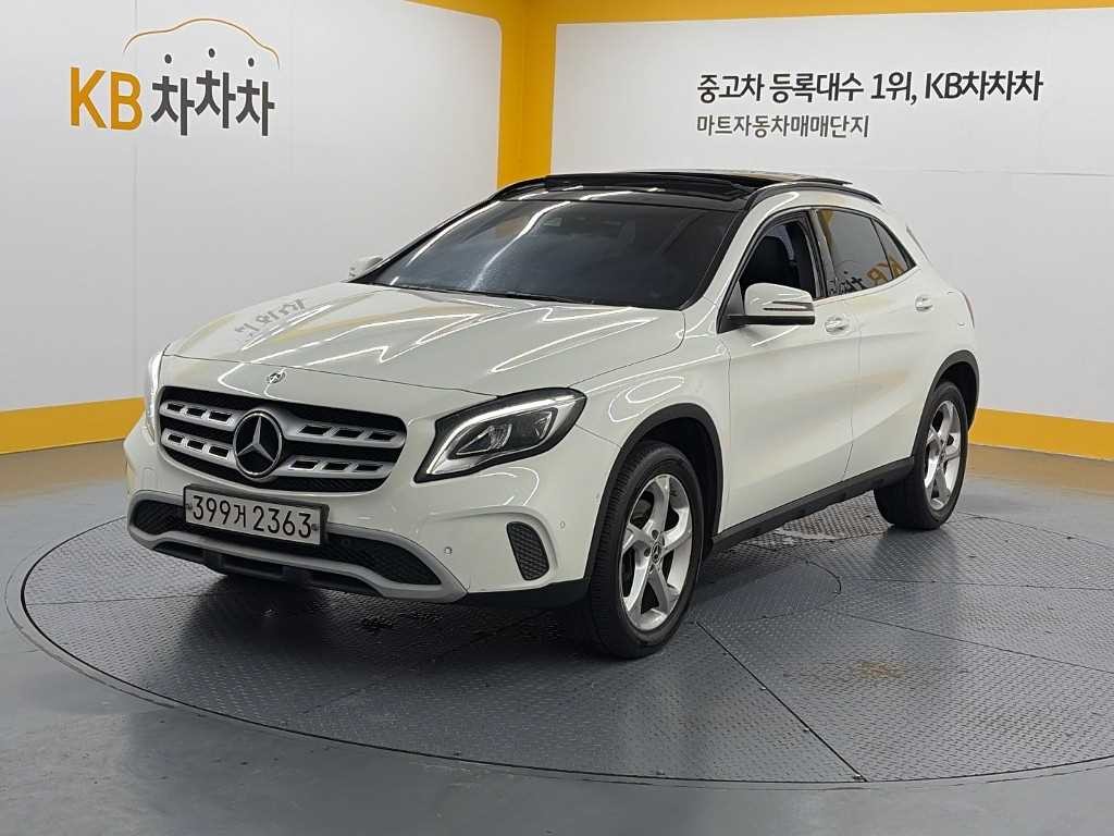 벤츠 GLA 클래스 GLA클래스 X156 GLA220 이미지 1