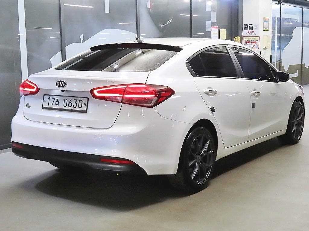 기아 K3 더뉴 K3 1.6 GDI 트렌디 이미지 4