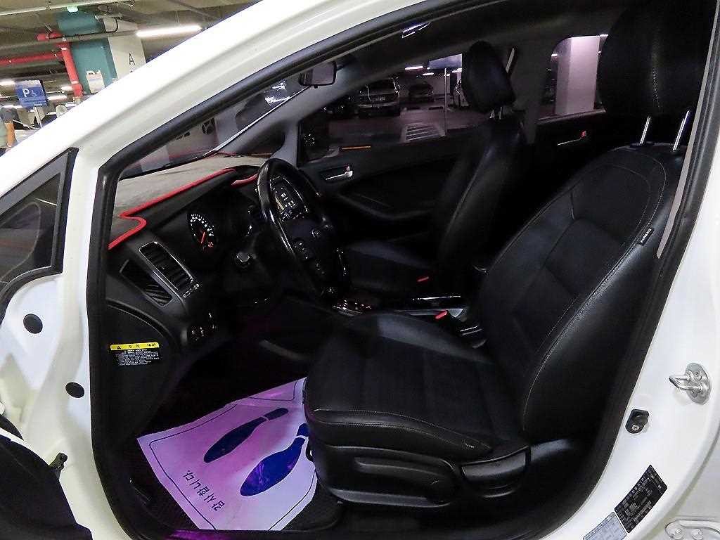 기아 K3 더뉴 K3 1.6 GDI 트렌디 이미지 6