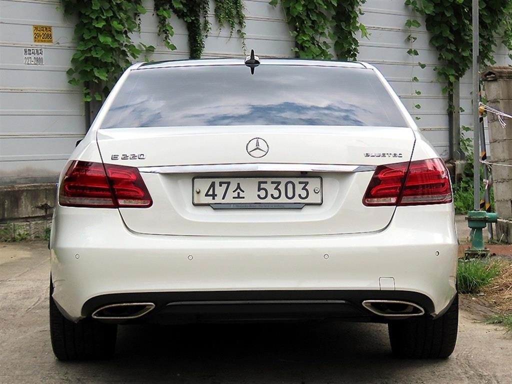 벤츠 E 클래스 E-클래스 W212 E220 블루텍 아방가르드 스포츠 이미지 4
