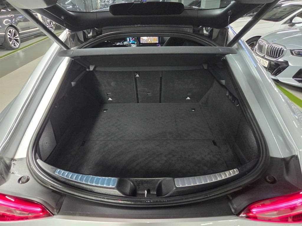 벤츠 AMG GT 4도어 43 4MATIC+ 이미지 17