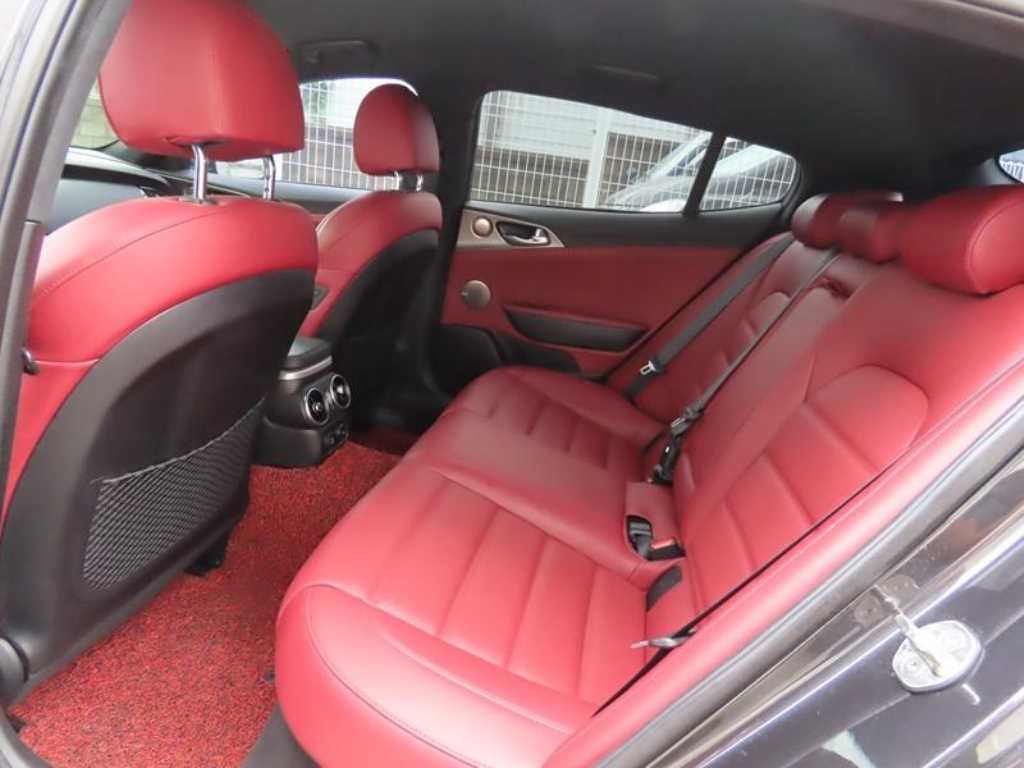 기아 스팅어 가솔린 3.3 터보 2WD GT 이미지 8