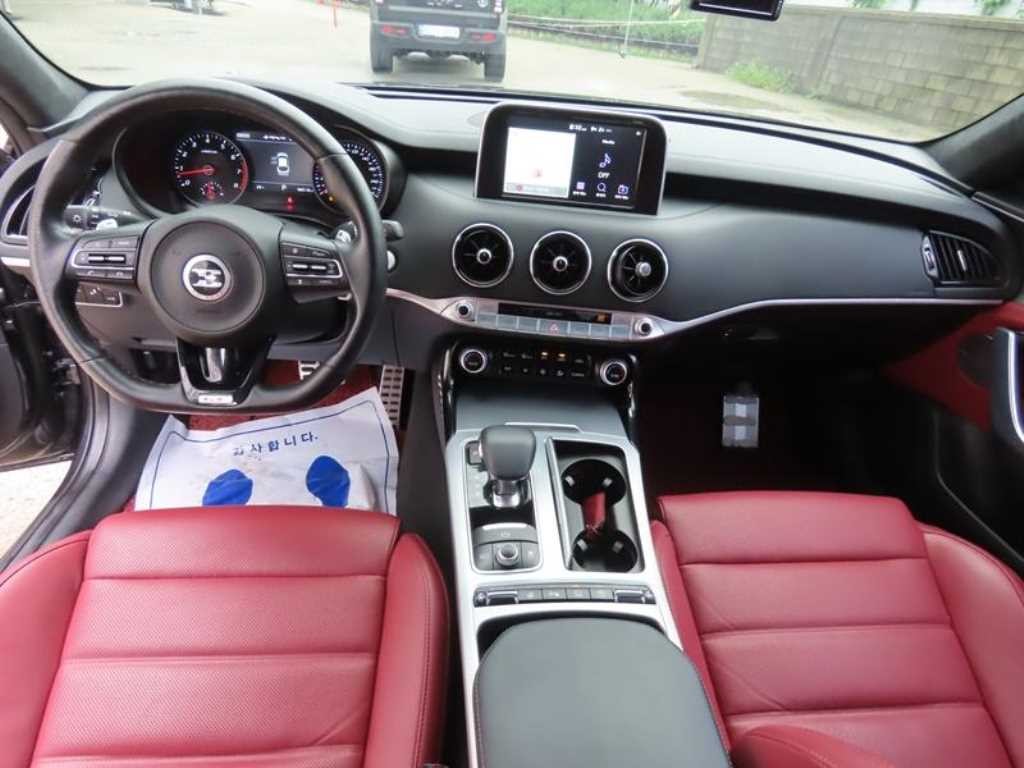 기아 스팅어 가솔린 3.3 터보 2WD GT 이미지 9