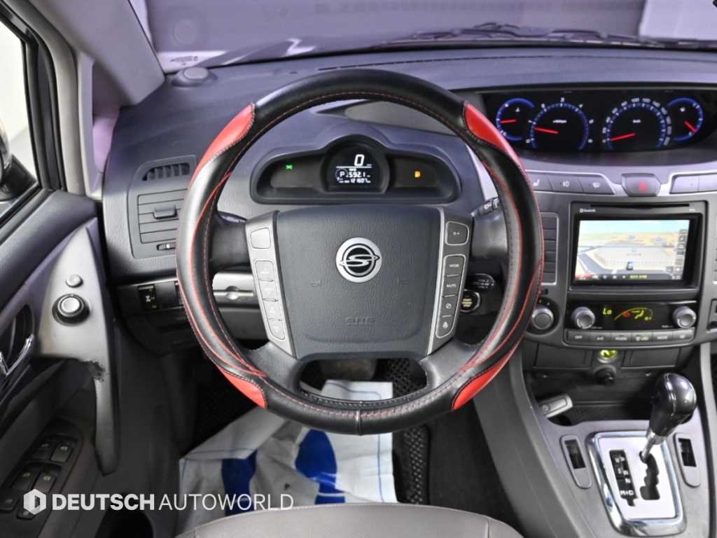 KG모빌리티(쌍용) 코란도 코란도투리스모 4WD GT 9인승 이미지 13