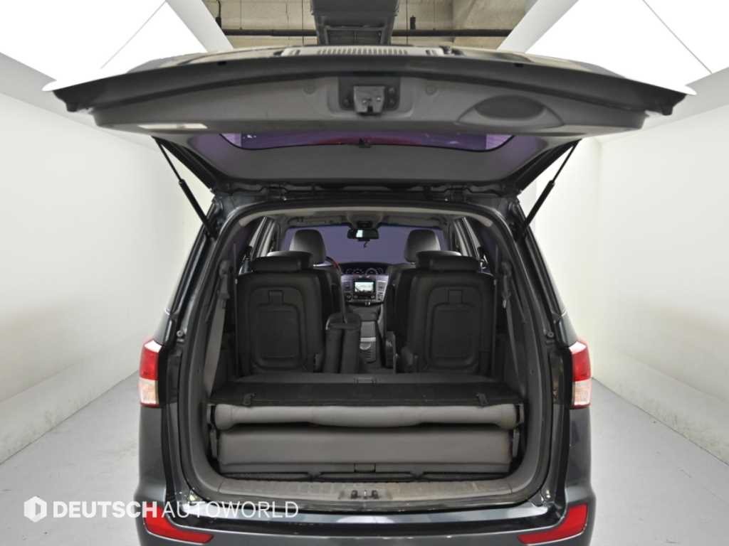 KG모빌리티(쌍용) 코란도 코란도투리스모 4WD GT 9인승 이미지 19
