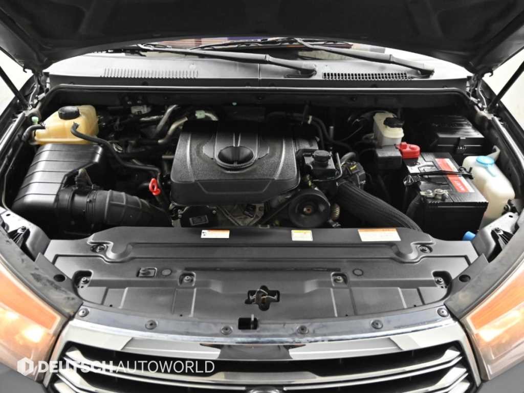 KG모빌리티(쌍용) 코란도 코란도투리스모 4WD GT 9인승 이미지 6
