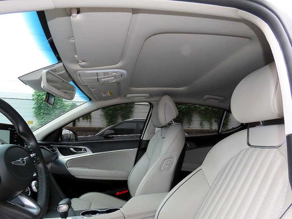 제네시스 G70 2.0T 엘리트 이미지 17