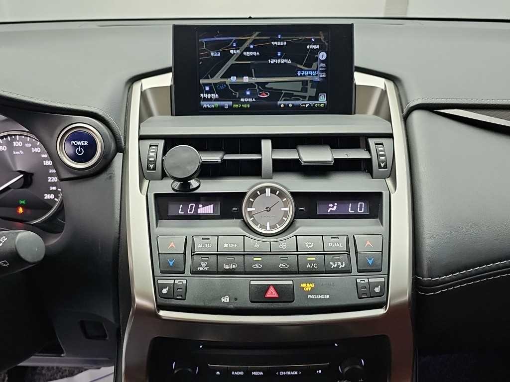 렉서스 NX NX 300h 슈프림 이미지 10