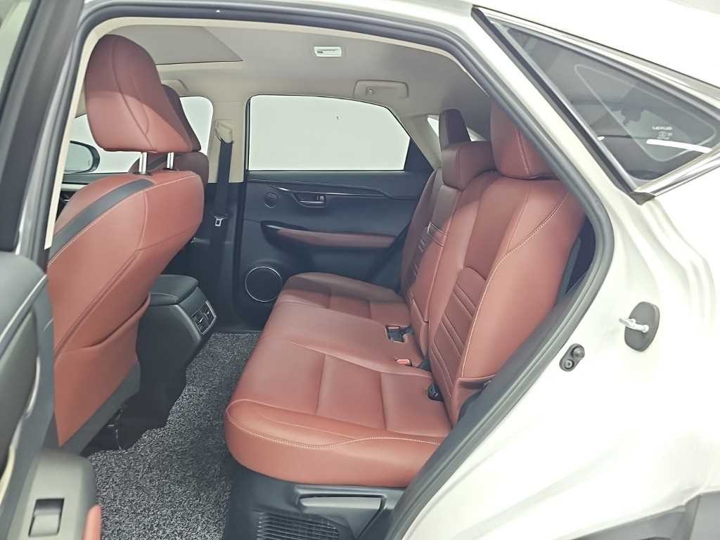 렉서스 NX NX 300h 슈프림 이미지 12